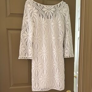 Lilly Pulitzer White Geometric Pattern Dress size S..